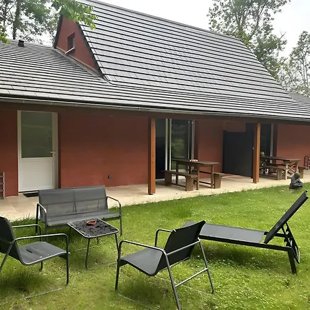 Maison De Muguet بيت للعطل *